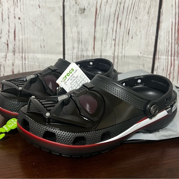 CROCS x Star Wars Darth Vader Classic Clogs - Black mens size 7 main image 6